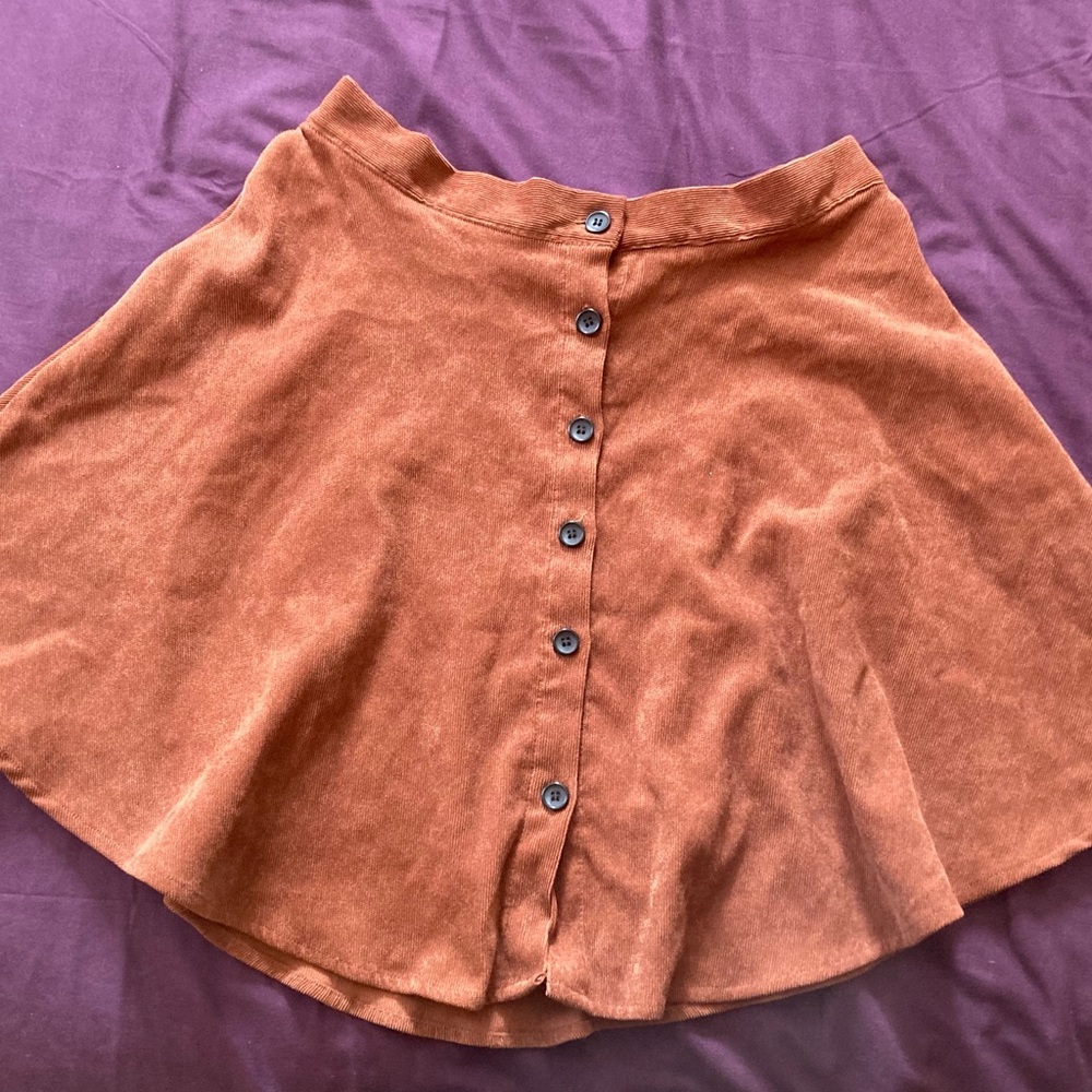 Short copper corduroy buttoned skirt 
(No stretch)